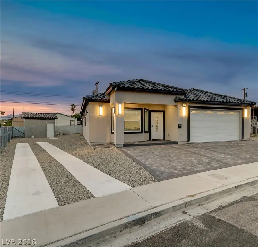 6132 Glacier Avenue, Las Vegas, NV 89156 - #2