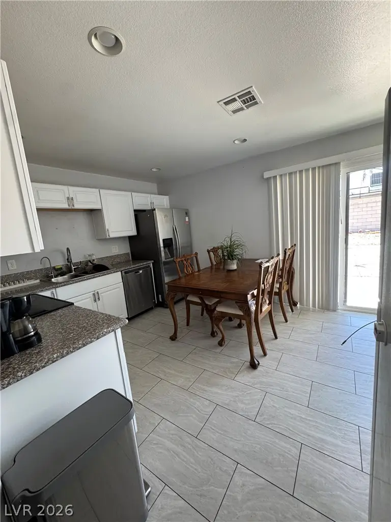 6205 Rassler Avenue, Las Vegas, NV 89107 - #2