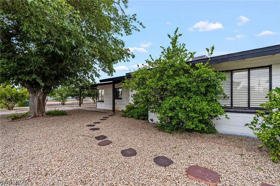 1504 Crestwood Avenue, Las Vegas, NV 89104 - #2