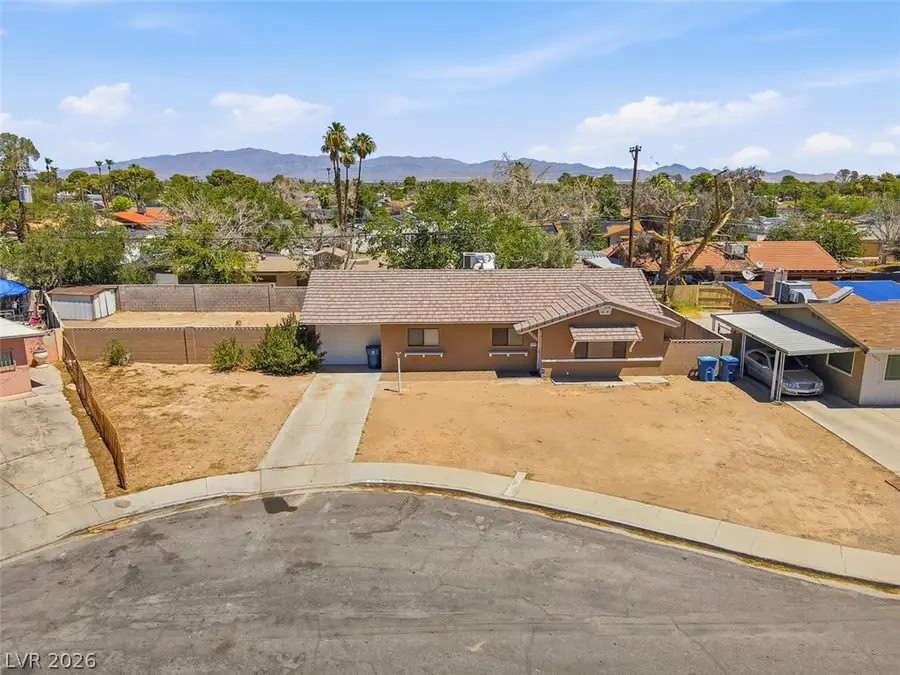 3560 Regents Circle, Las Vegas, NV 89121 - #2