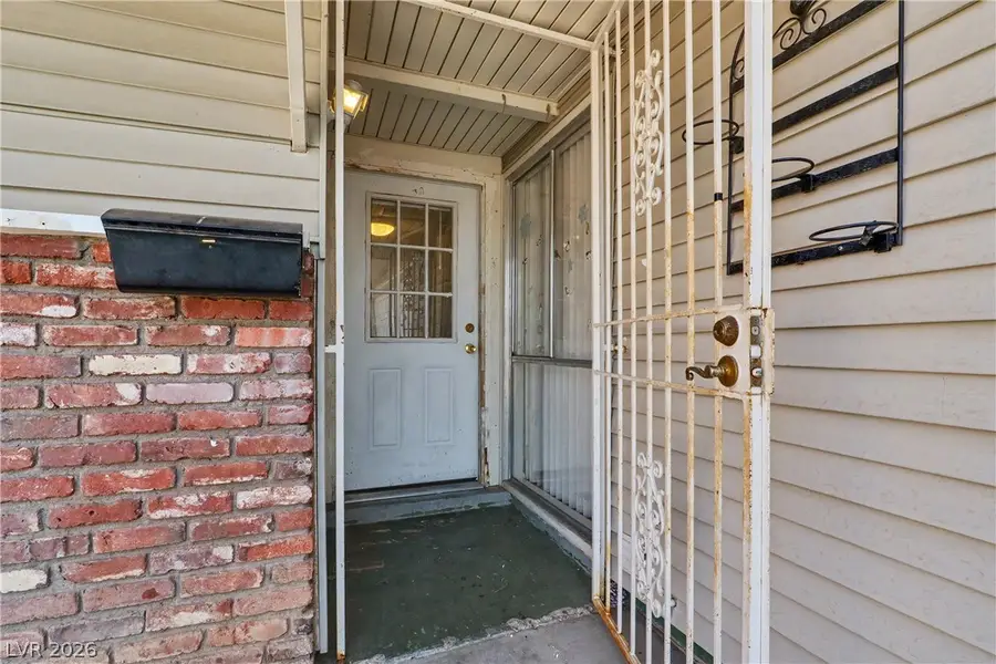 6144 Cromwell Avenue, Las Vegas, NV 89107 - #3