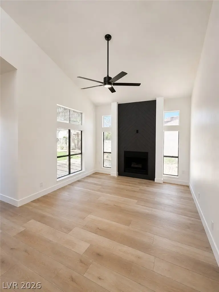 6608 Kirwan Heights Way, Las Vegas, NV 89108 - #3