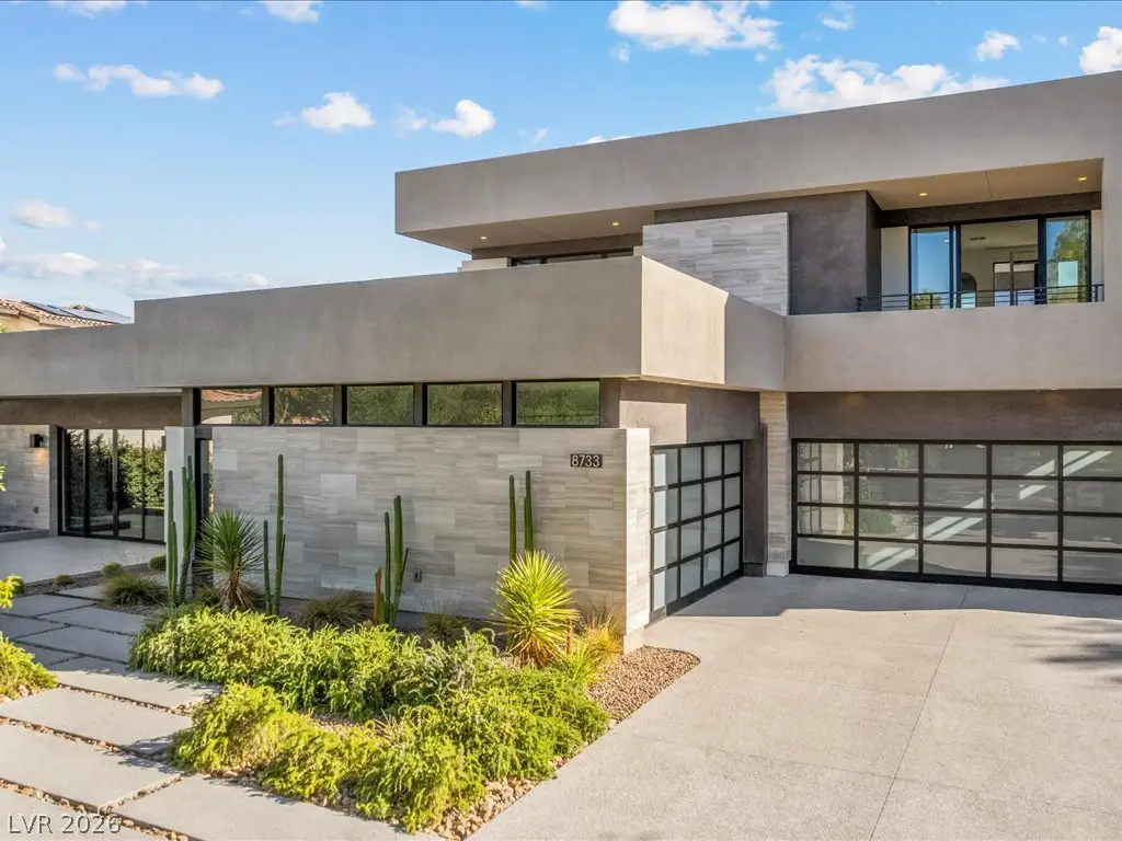 8733 Newport Isle Court, Las Vegas, NV 89117 - #1