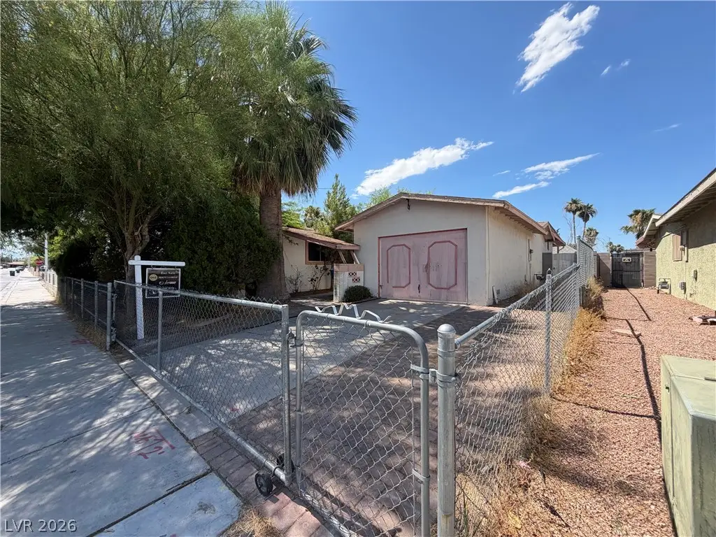 2109 Jansen Avenue, Las Vegas, NV 89101 - #1