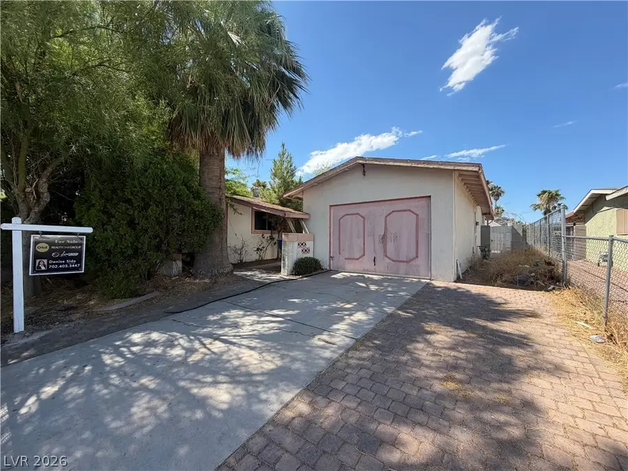 2109 Jansen Avenue, Las Vegas, NV 89101 - #2