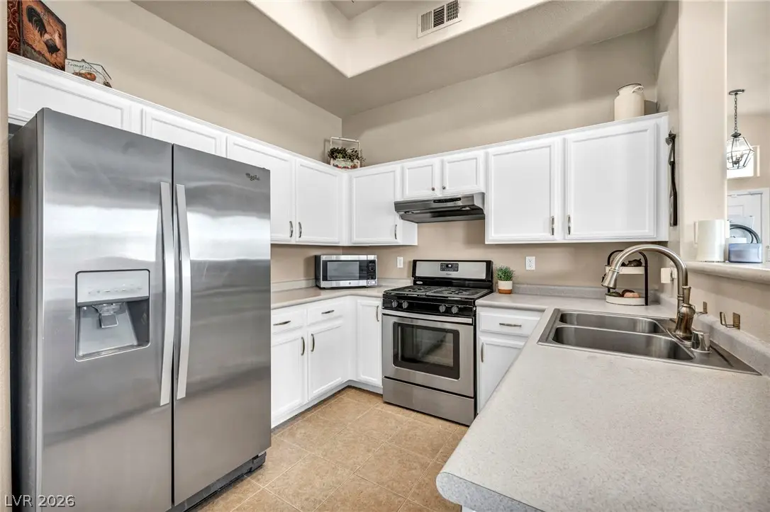 2305 W Horizon Ridge Parkway #3621, Henderson, NV 89052 - #1