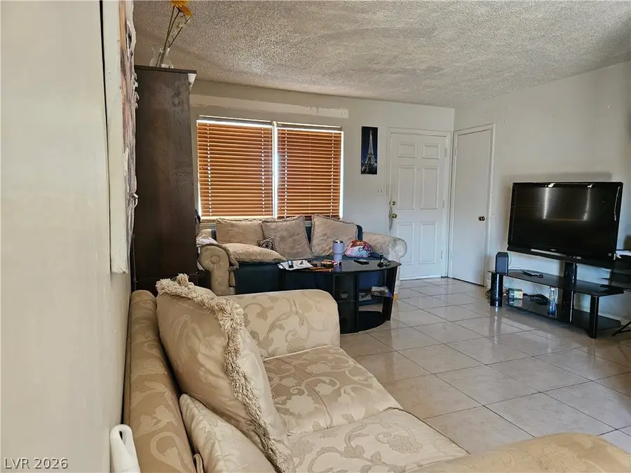 6545 Casada Way, Las Vegas, NV 89107 - #3