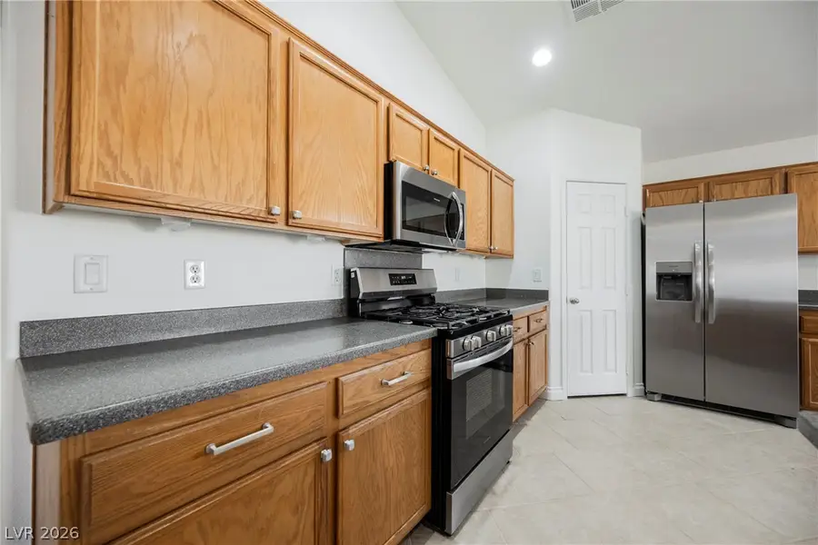 4025 W Delhi Avenue, North Las Vegas, NV 89032 - #3