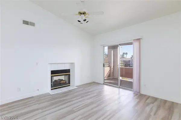 7701 Himalayas Avenue #204, Las Vegas, NV 89128
