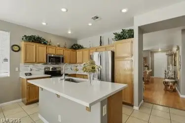 8472 Indigo Harbor Avenue, Las Vegas, NV 89117 - #3