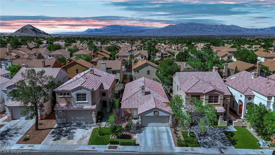9520 Aspen Glow Drive, Las Vegas, NV 89134 - #2