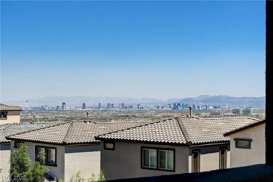 11627 Desert Hollow Avenue, Las Vegas, NV 89138 - #2
