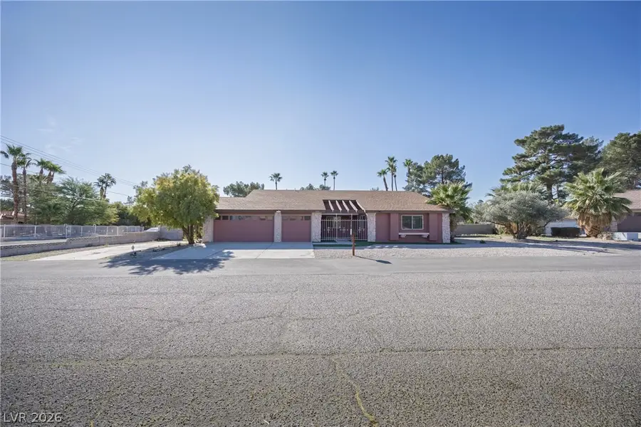 2221 Mohawk Street, Las Vegas, NV 89146 - #3