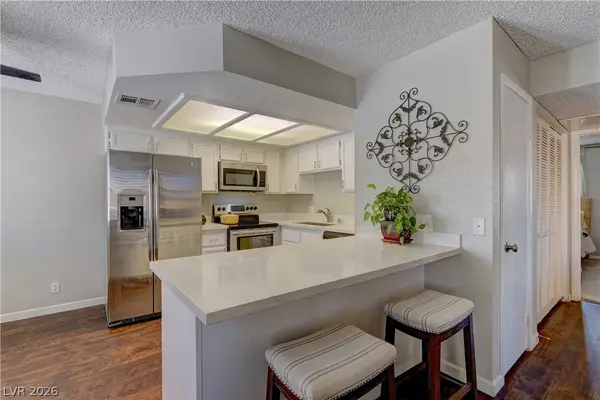 912 Falconhead Lane #201, Las Vegas, NV 89128