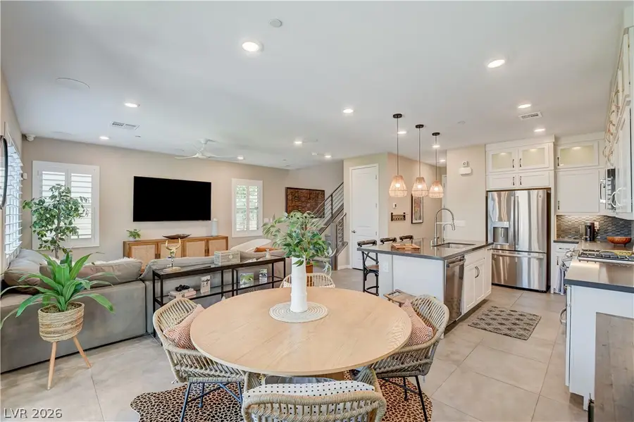 11532 Desert Hollow Avenue, Las Vegas, NV 89138 - #2