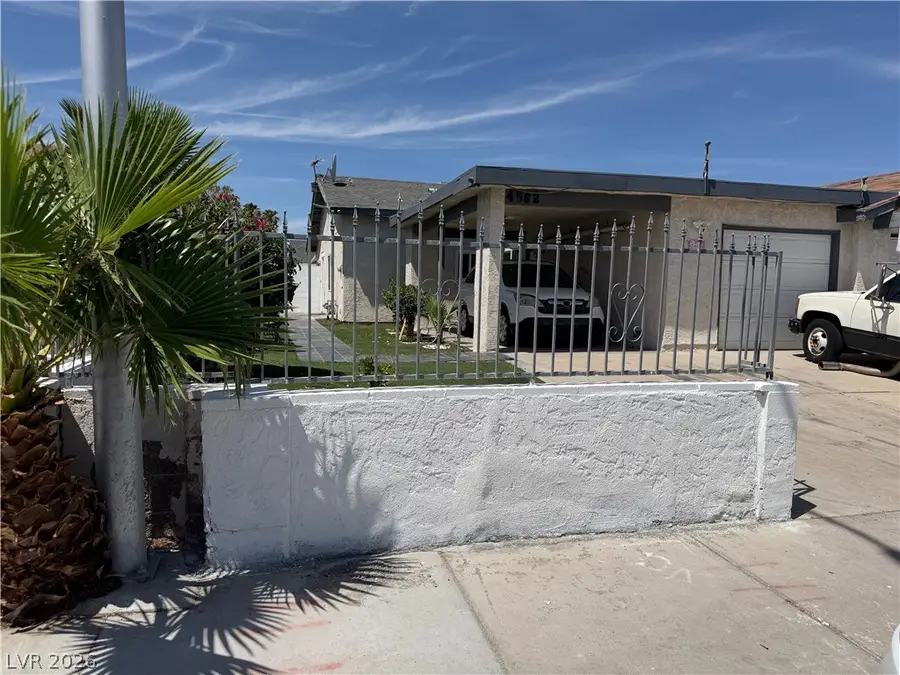 4562 Via San Rafael, Las Vegas, NV 89103 - #3