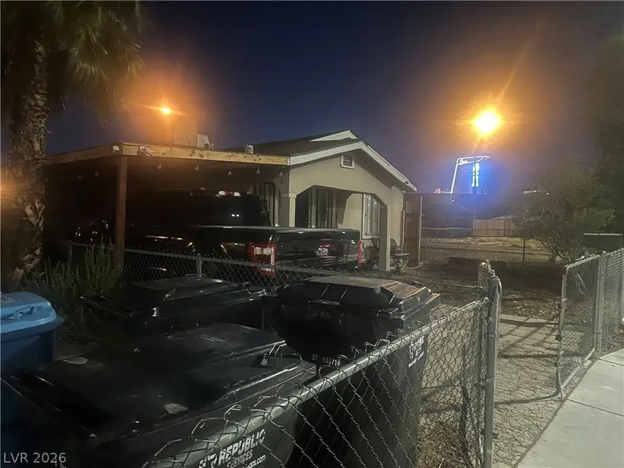 814 F Street, Las Vegas, NV 89106 - #2