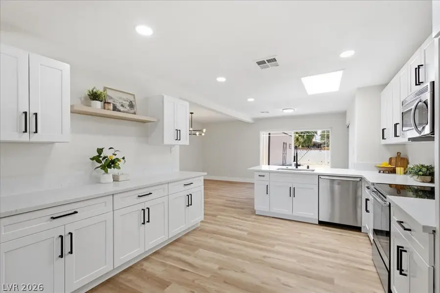 1705 Cedar Avenue, Las Vegas, NV 89101 - #2