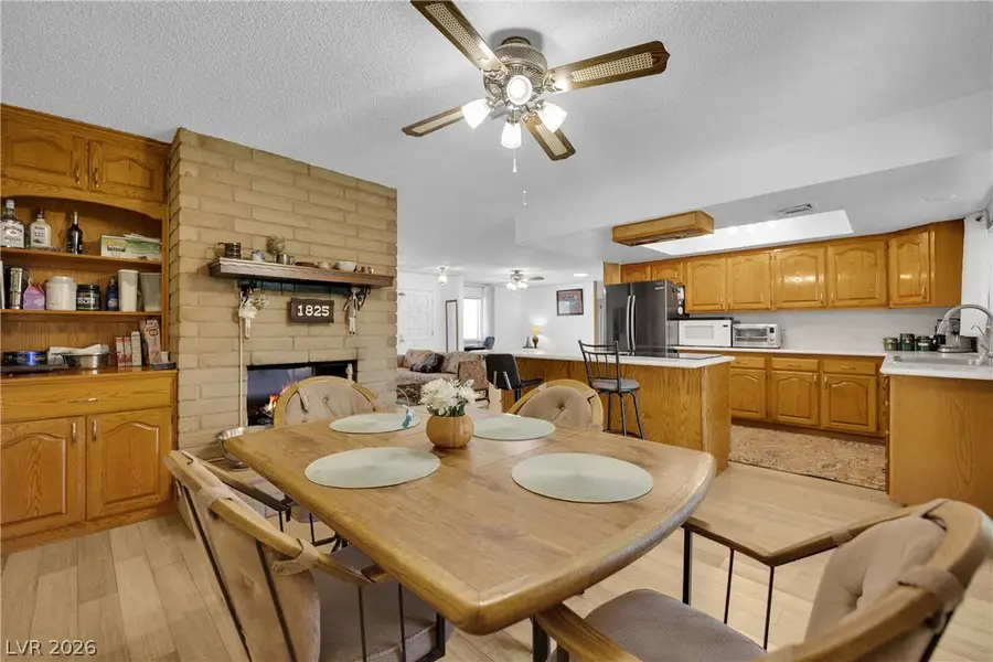 1825 Shadow Mountain Place, Las Vegas, NV 89108 - #3