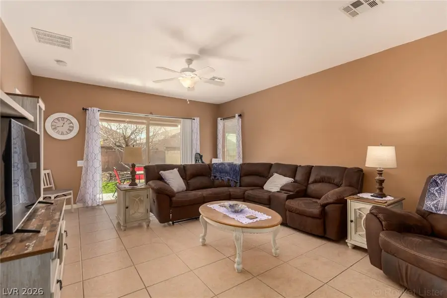 5911 Corbin Avenue, Las Vegas, NV 89122 - #3