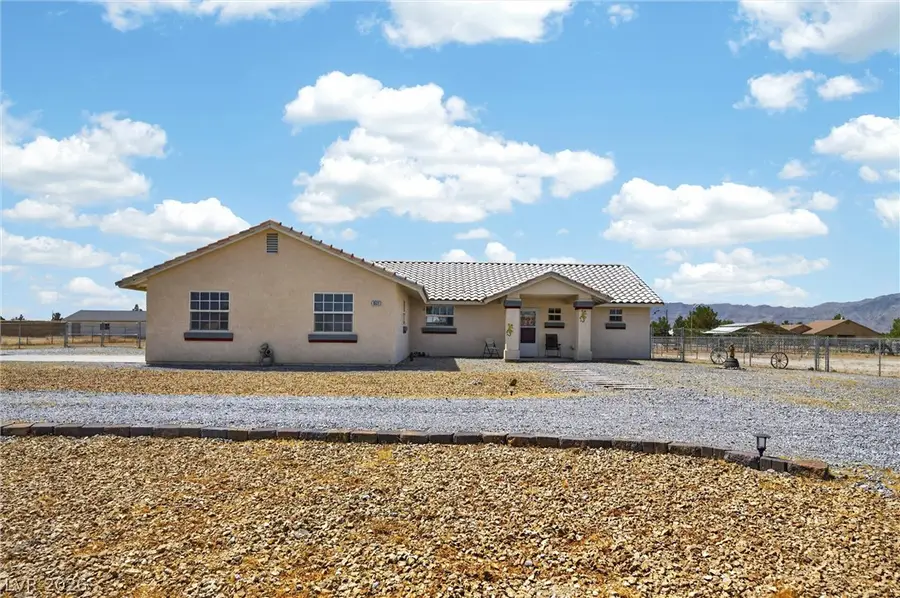 1531 W Hickory Street, Pahrump, NV 89048 - #2