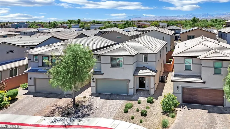 6123 Rose Springs Avenue, Las Vegas, NV 89130 - #3