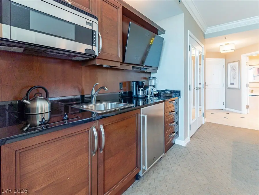 135 E Harmon Avenue #2104, Las Vegas, NV 89109 - #3