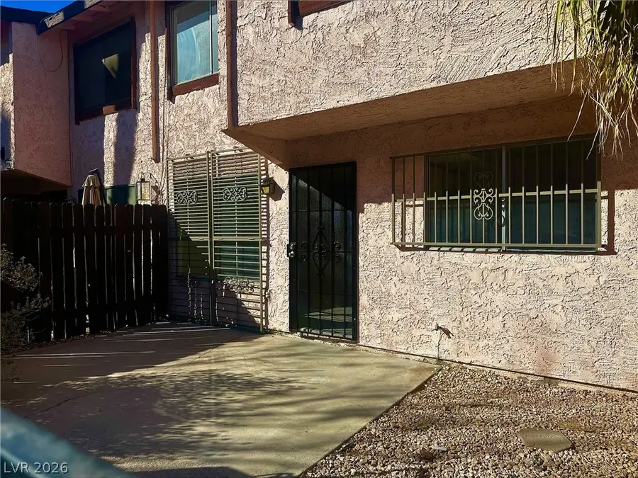 4338 Caliente Street #15, Las Vegas, NV 89119 - #2