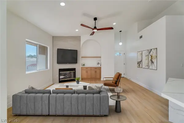 5225 W Reno Avenue #210, Las Vegas, NV 89118