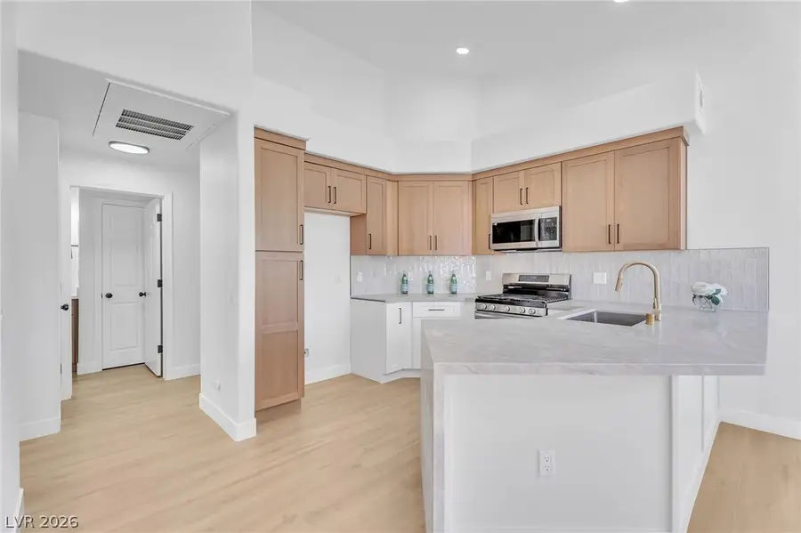 5225 W Reno Avenue #210, Las Vegas, NV 89118 - #2