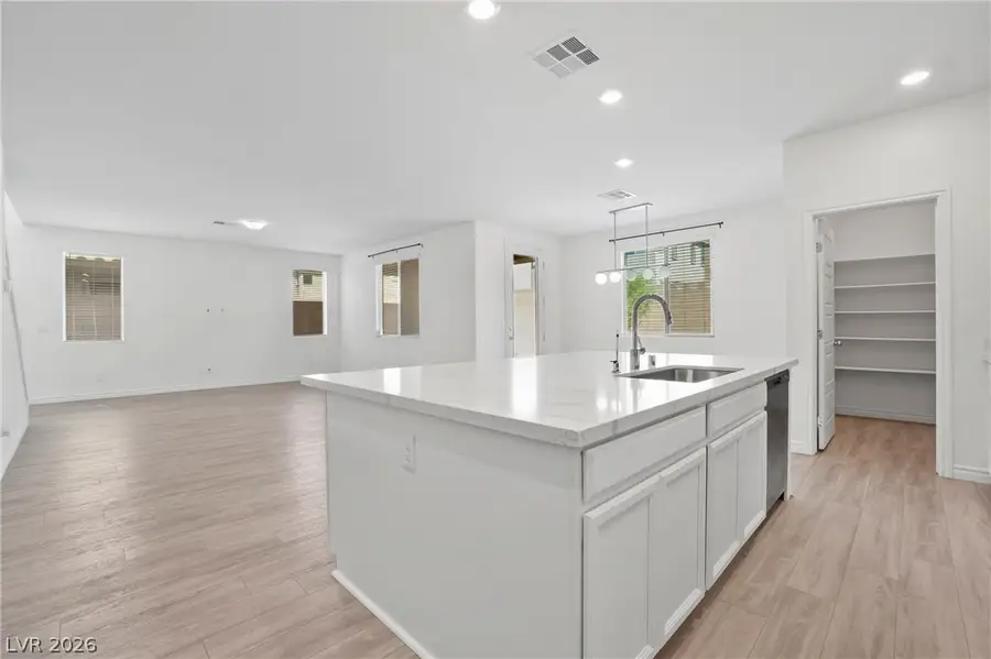 1118 Junipine Avenue, North Las Vegas, NV 89081 - #2