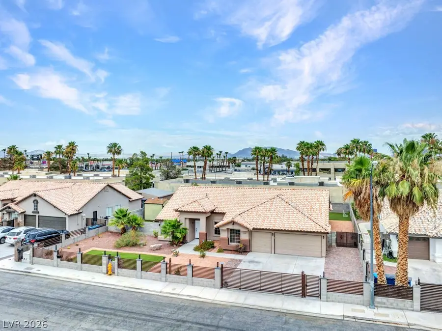2660 Rosanna Street, Las Vegas, NV 89117 - #3