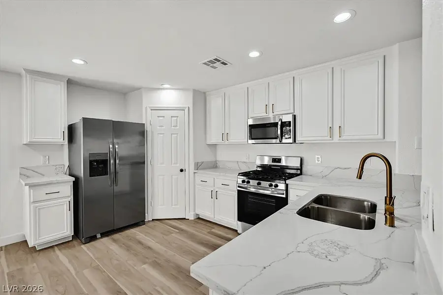 5019 Volcanic Rock Lane, Las Vegas, NV 89122 - #2