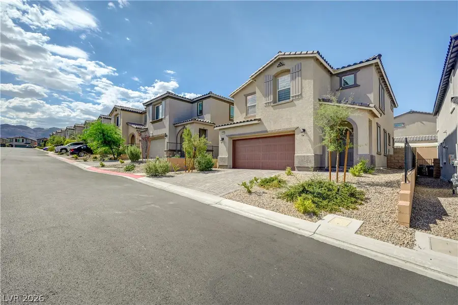 10938 Fennel Avenue, Las Vegas, NV 89166 - #2