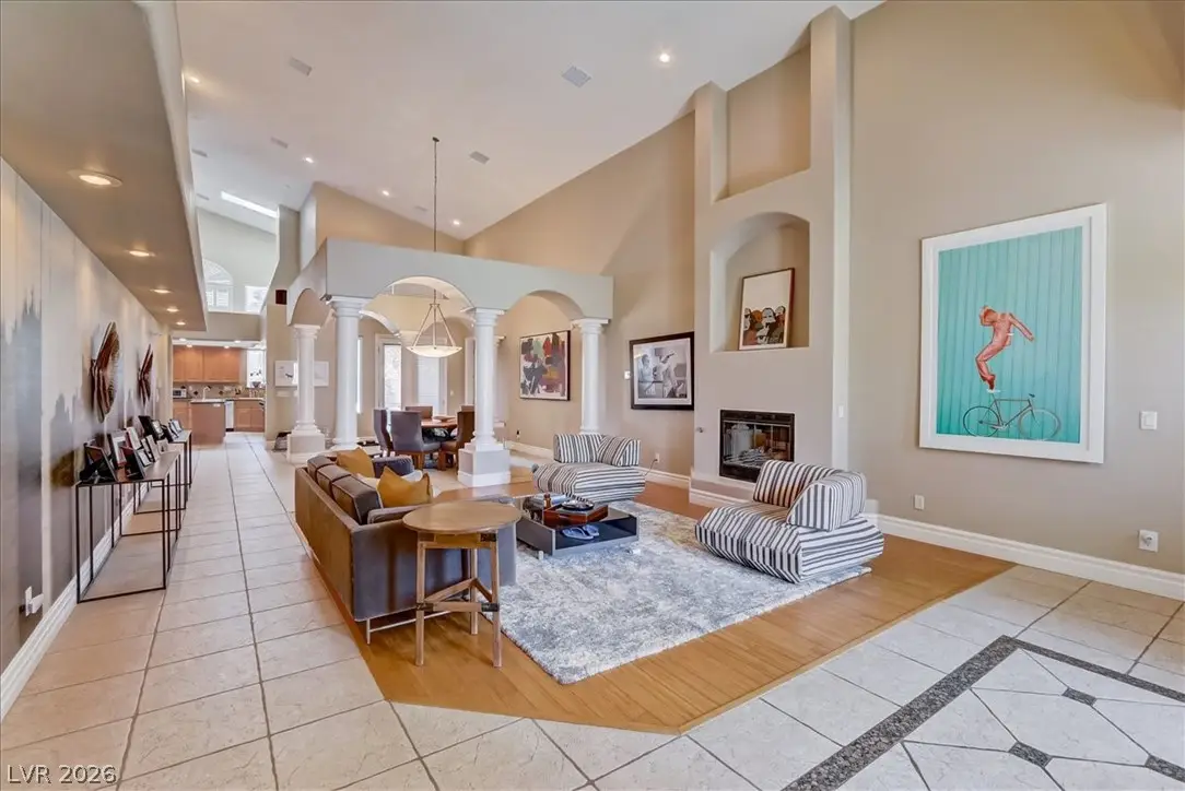 2500 Wimbledon Drive, Las Vegas, NV 89107 - #1