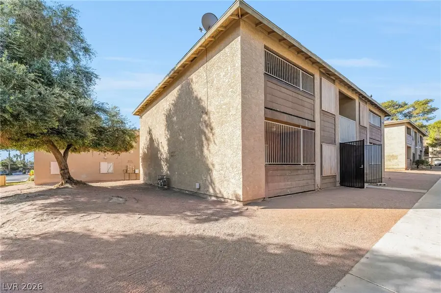 4580 Carriage Park Drive, Las Vegas, NV 89121 - #3