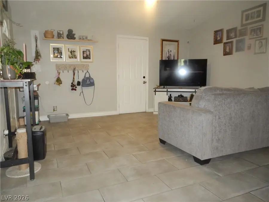 1717 E Mesquite Avenue, Las Vegas, NV 89101 - #3