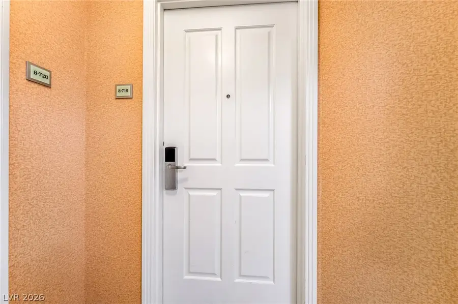 135 E Harmon Avenue #818, Las Vegas, NV 89109 - #3