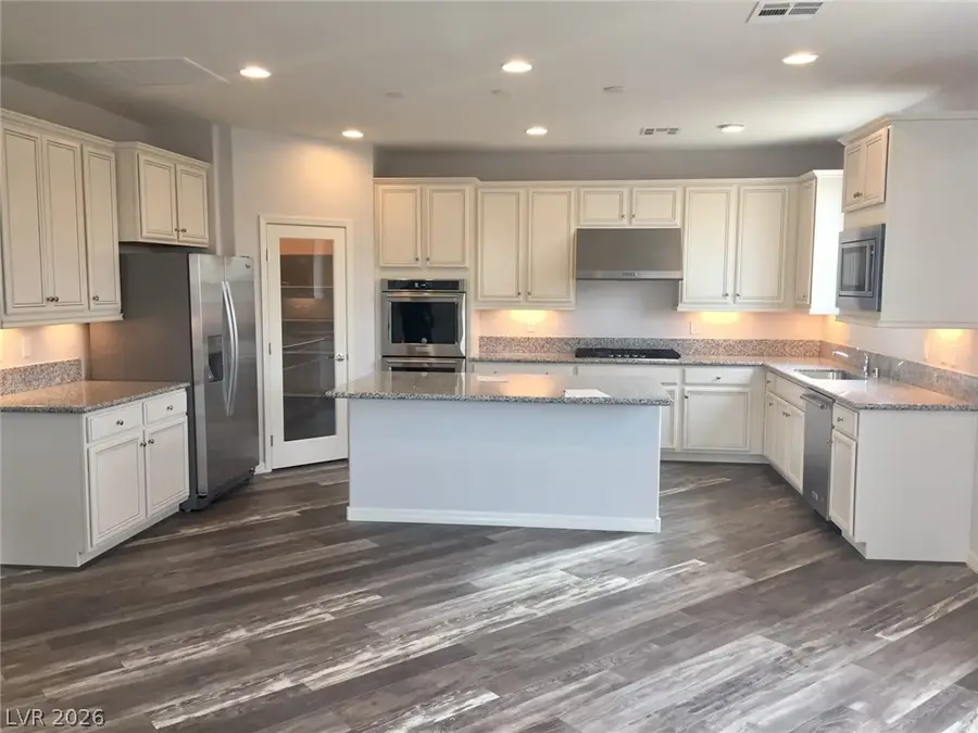 8109 Muir Brook Avenue, Las Vegas, NV 89113 - #3