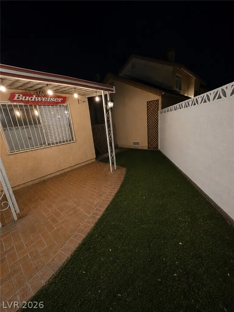 2735 Poppyseed Way, Las Vegas, NV 89142 - #2