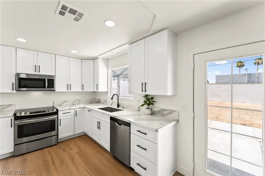4890 Idaho Avenue, Las Vegas, NV 89104 - #3