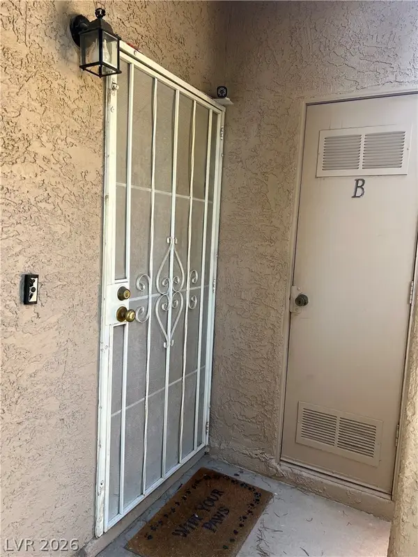 5576 W Rochelle Avenue #25B, Las Vegas, NV 89103