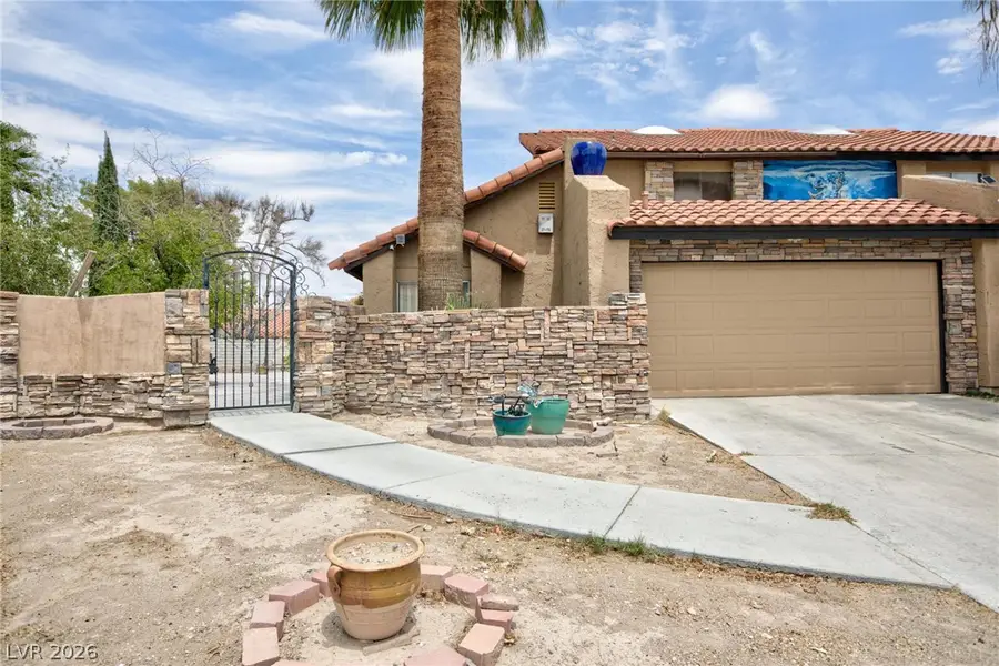 2201 Alia Court, Las Vegas, NV 89102 - #2