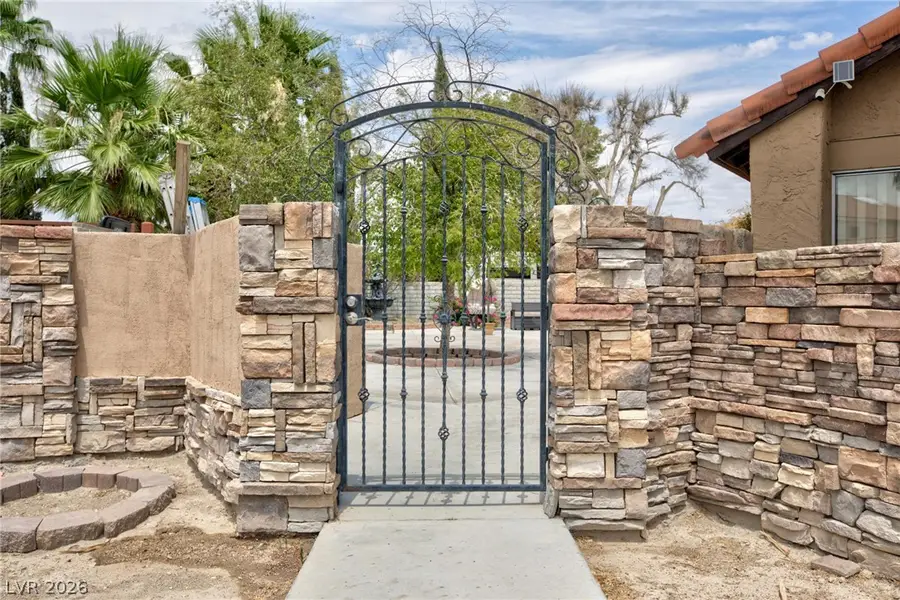 2201 Alia Court, Las Vegas, NV 89102 - #3