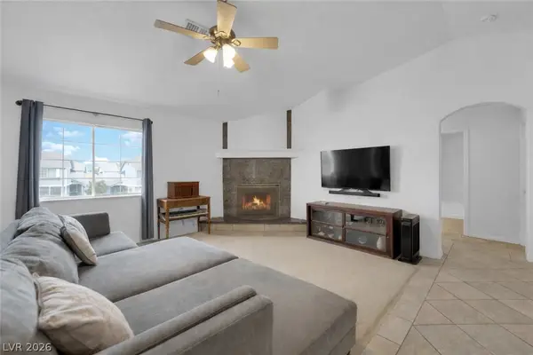 5330 Silvermist Court #202, Las Vegas, NV 89122