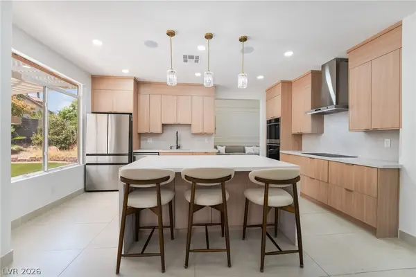 8253 Ruby Mountain Way, Las Vegas, NV 89128