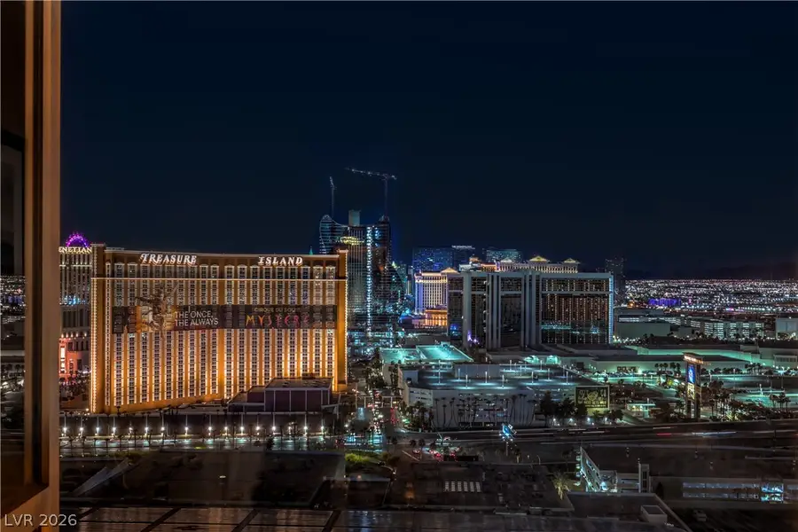 2000 Fashion Show Drive #3526, Las Vegas, NV 89109 - #2