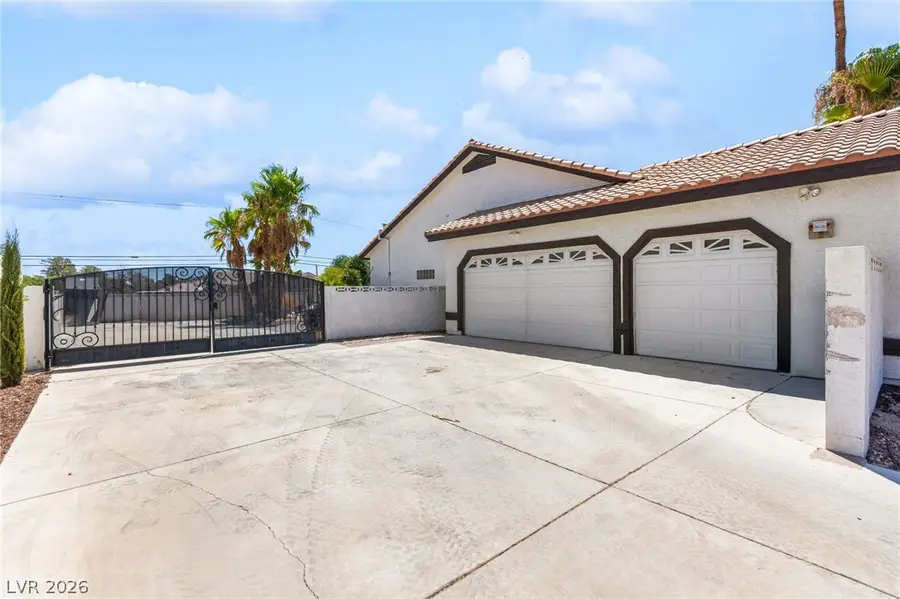 8810 W Washburn Road, Las Vegas, NV 89149 - #2