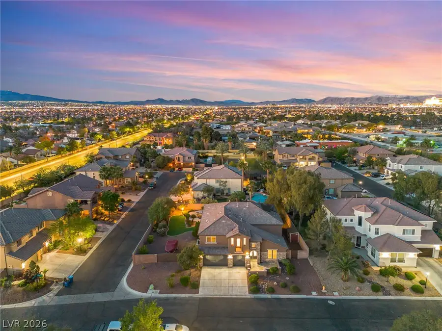 379 Autumn Hue Avenue, Las Vegas, NV 89123 - #3