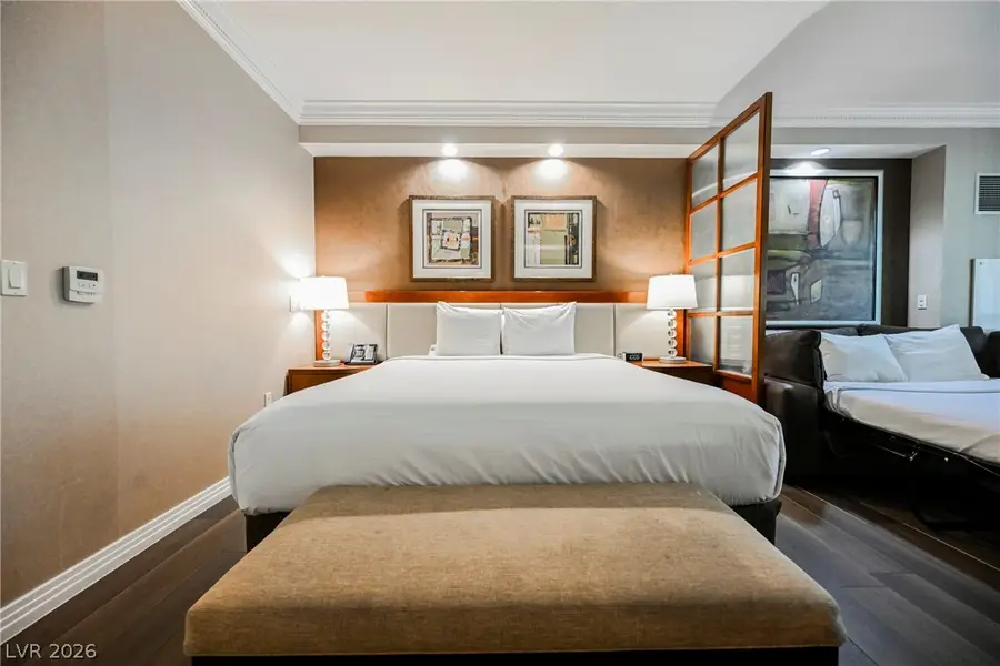 135 E Harmon Avenue #2215, Las Vegas, NV 89109 - #2